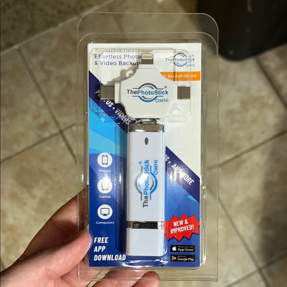 PetSafe White and Blue USB Charging Adapter External Component
